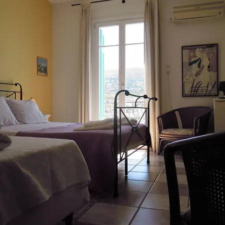 Blue Dolphin Penzion 4*