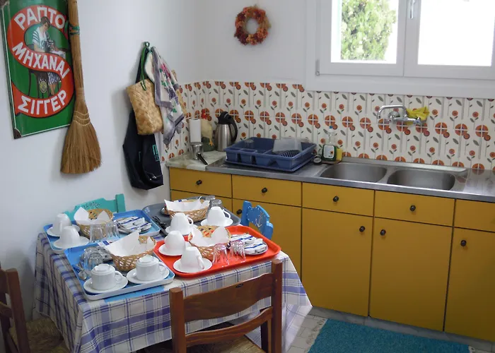 Blue Dolphin 4* Batsi (Andros)