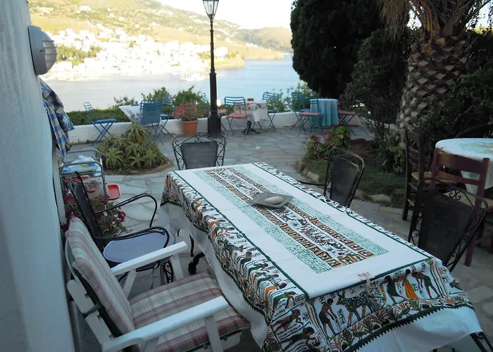 Guest house Blue Dolphin Batsi (Andros)