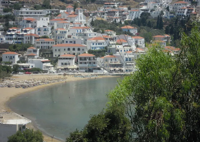 Blue Dolphin 4* Batsi (Andros)