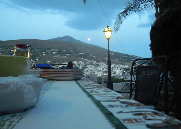 Blue Dolphin Guest house Batsi (Andros)