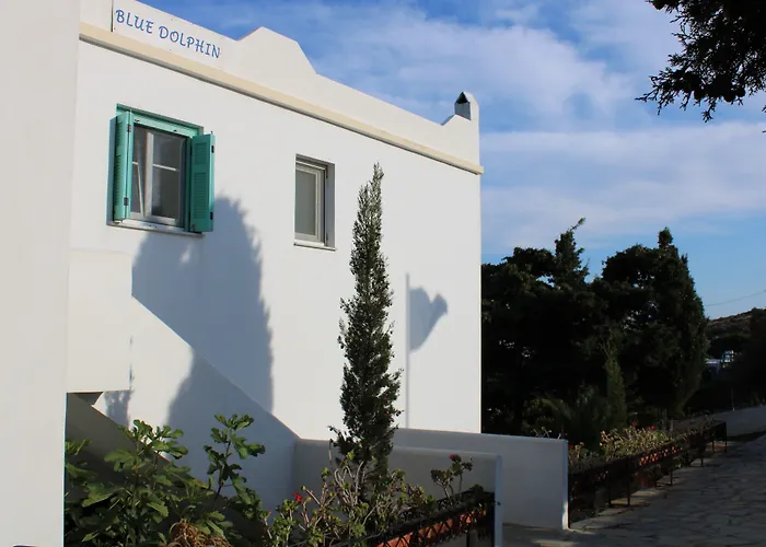 Blue Dolphin Guest house 4*