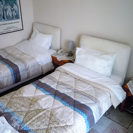 Blue Dolphin 4*