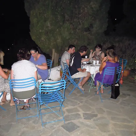 Blue Dolphin Πανσιόν