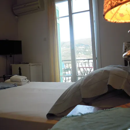 Blue Dolphin 4*