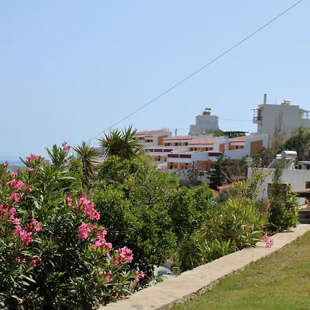 Πανσιόν Blue Dolphin 4*