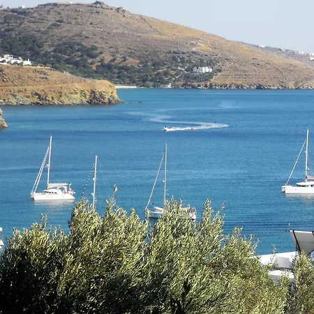 Blue Dolphin 4*