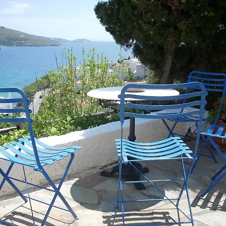 Blue Dolphin Πανσιόν