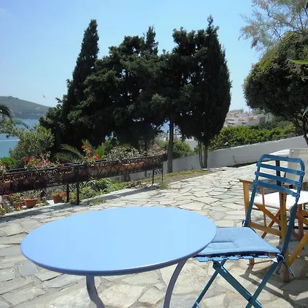 Πανσιόν Blue Dolphin 4*